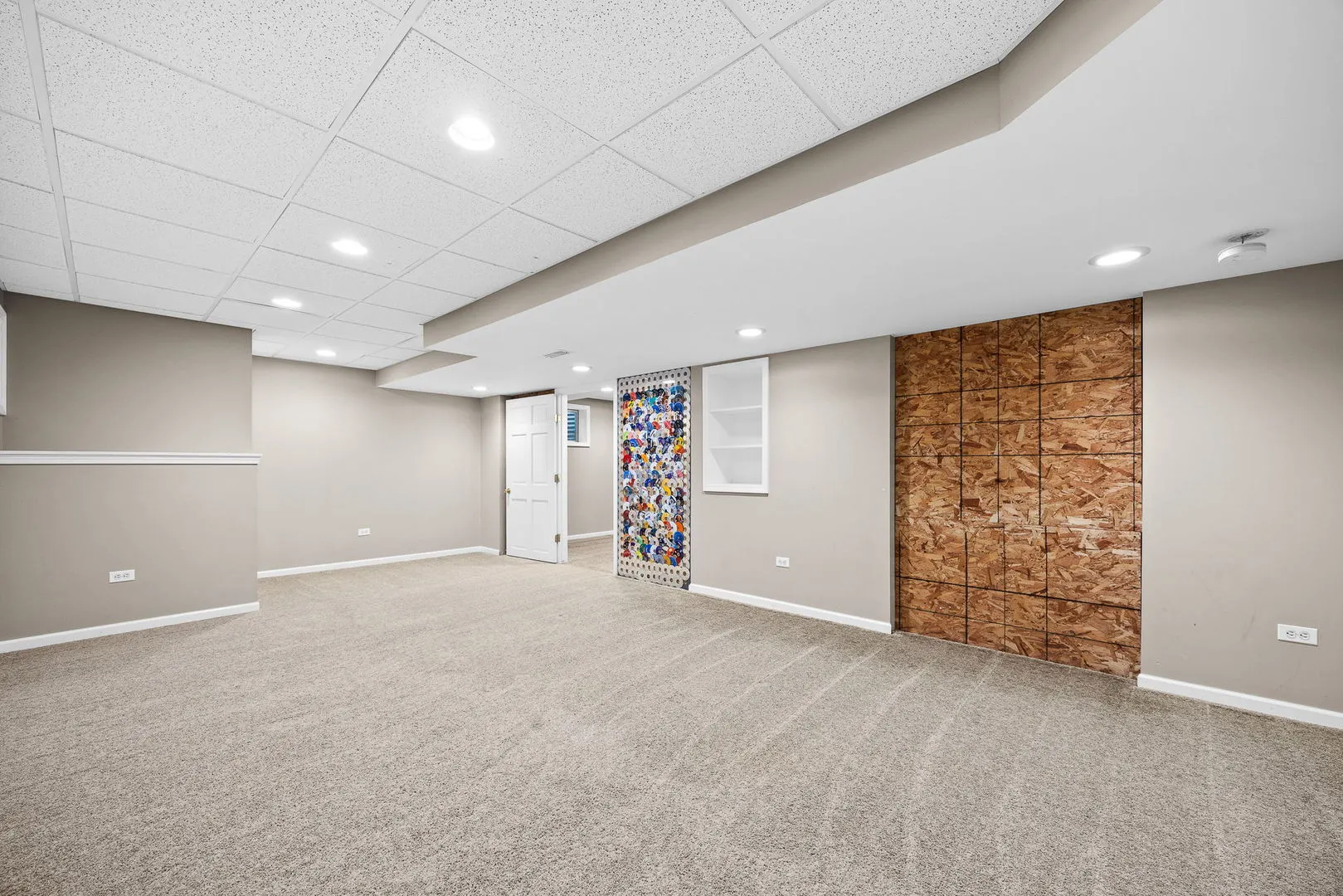 719 Pinecreek Drive IL