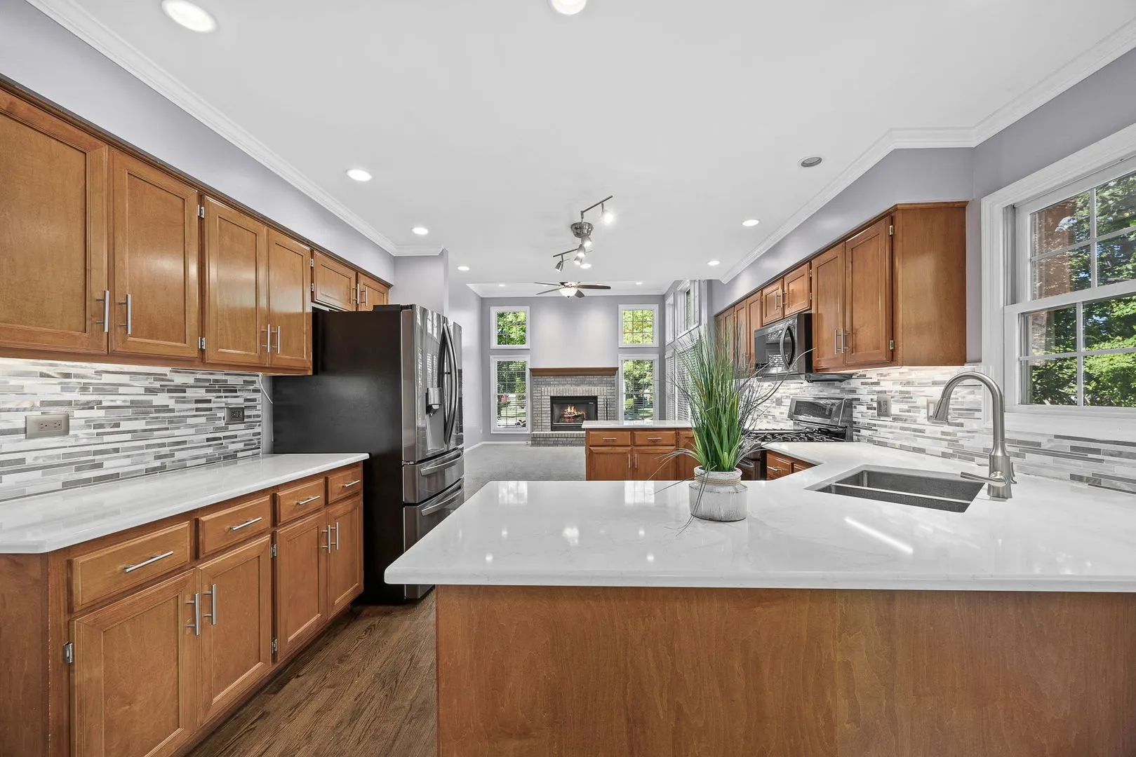 719 Pinecreek Drive IL
