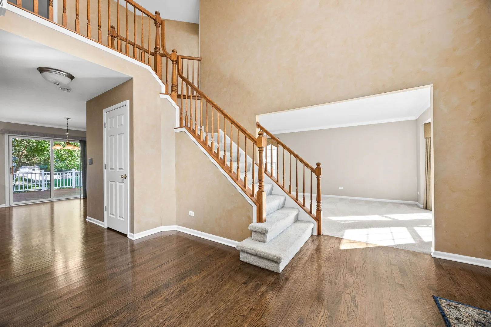 719 Pinecreek Drive IL