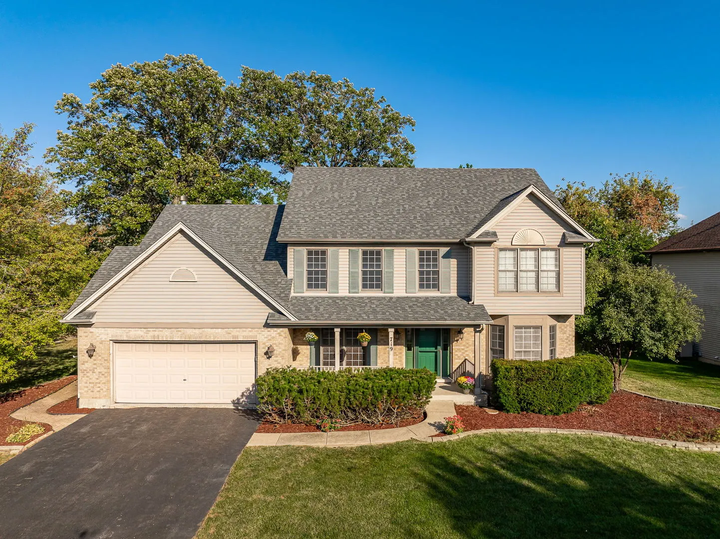 719 Pinecreek Drive IL
