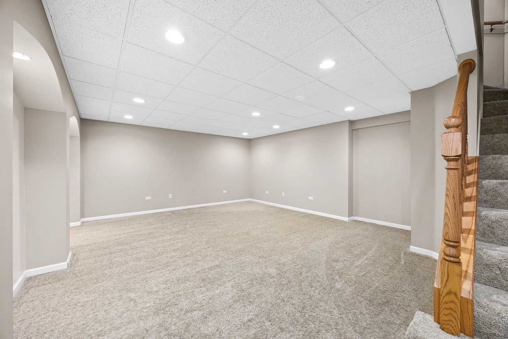 719 Pinecreek Drive IL