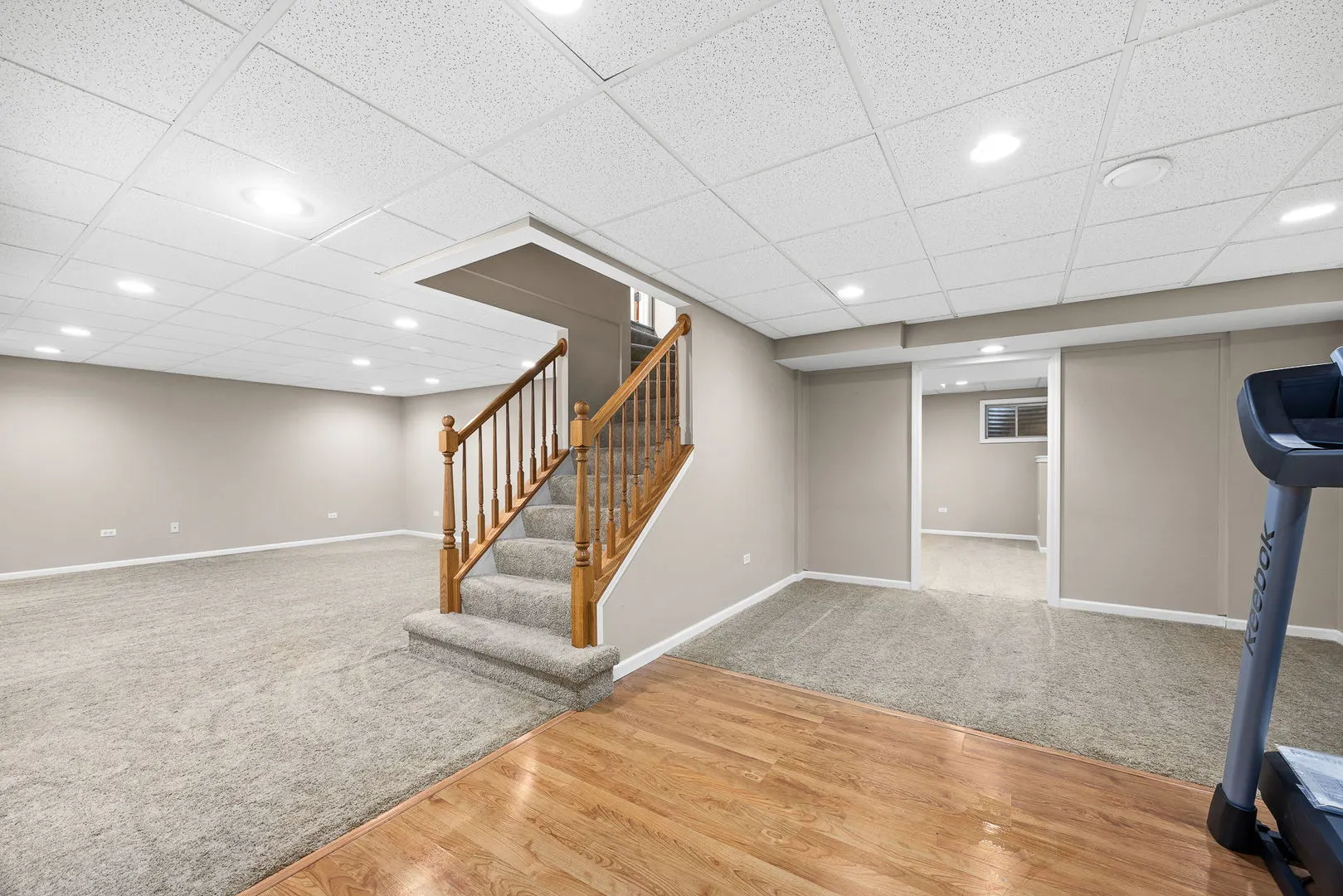 719 Pinecreek Drive IL