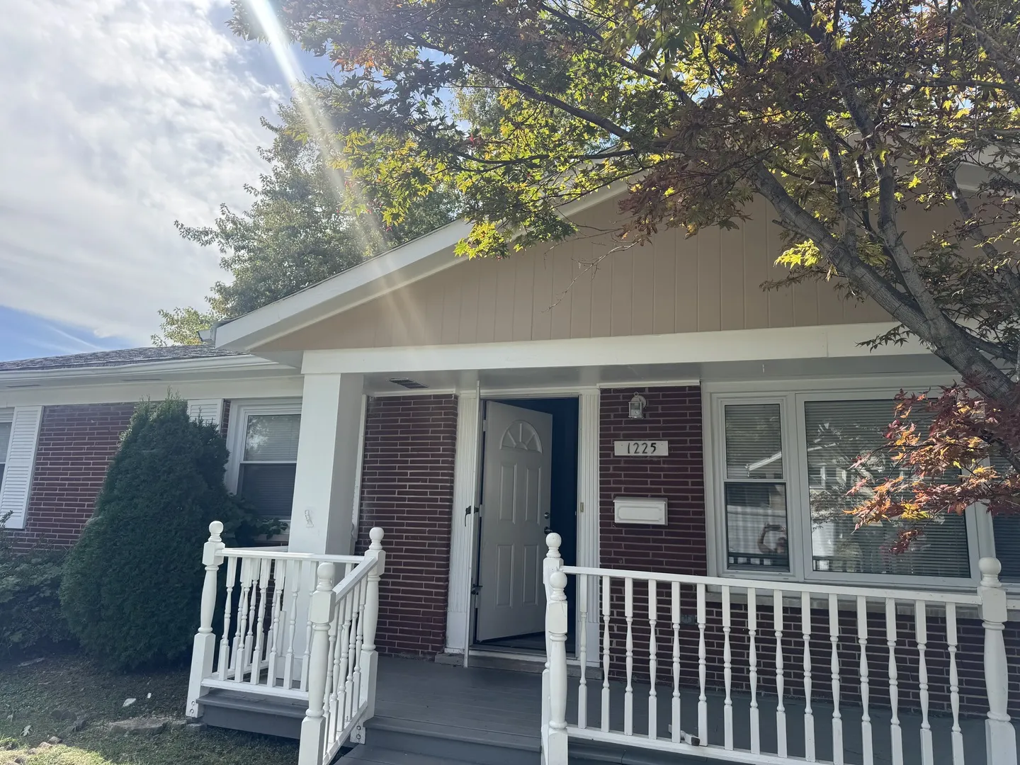 1225 N King Drive NE IL