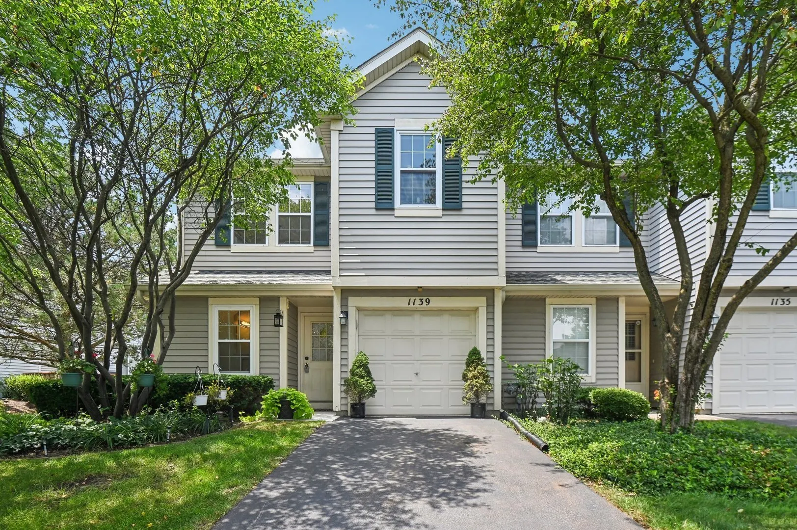 1135 Vail Court IL