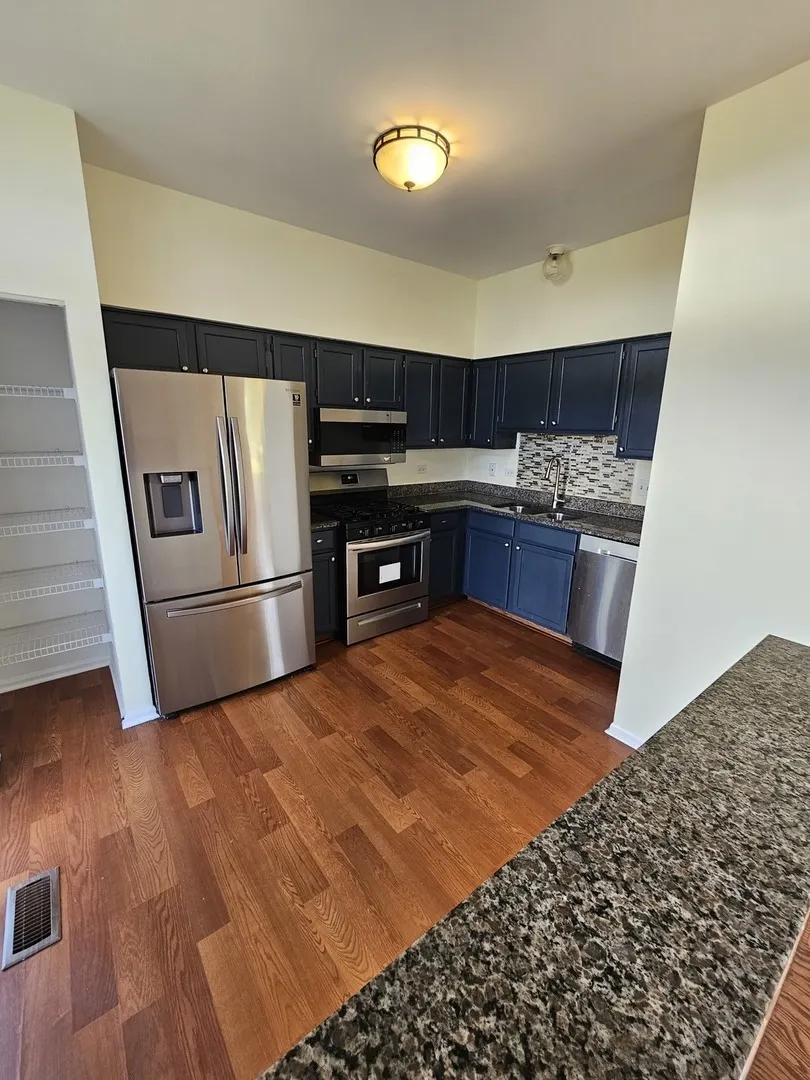 1135 Vail Court IL