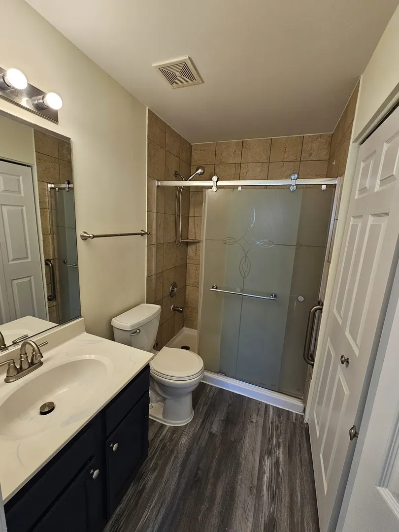 1135 Vail Court IL