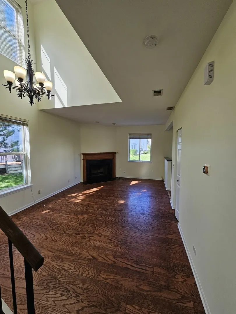 1135 Vail Court IL