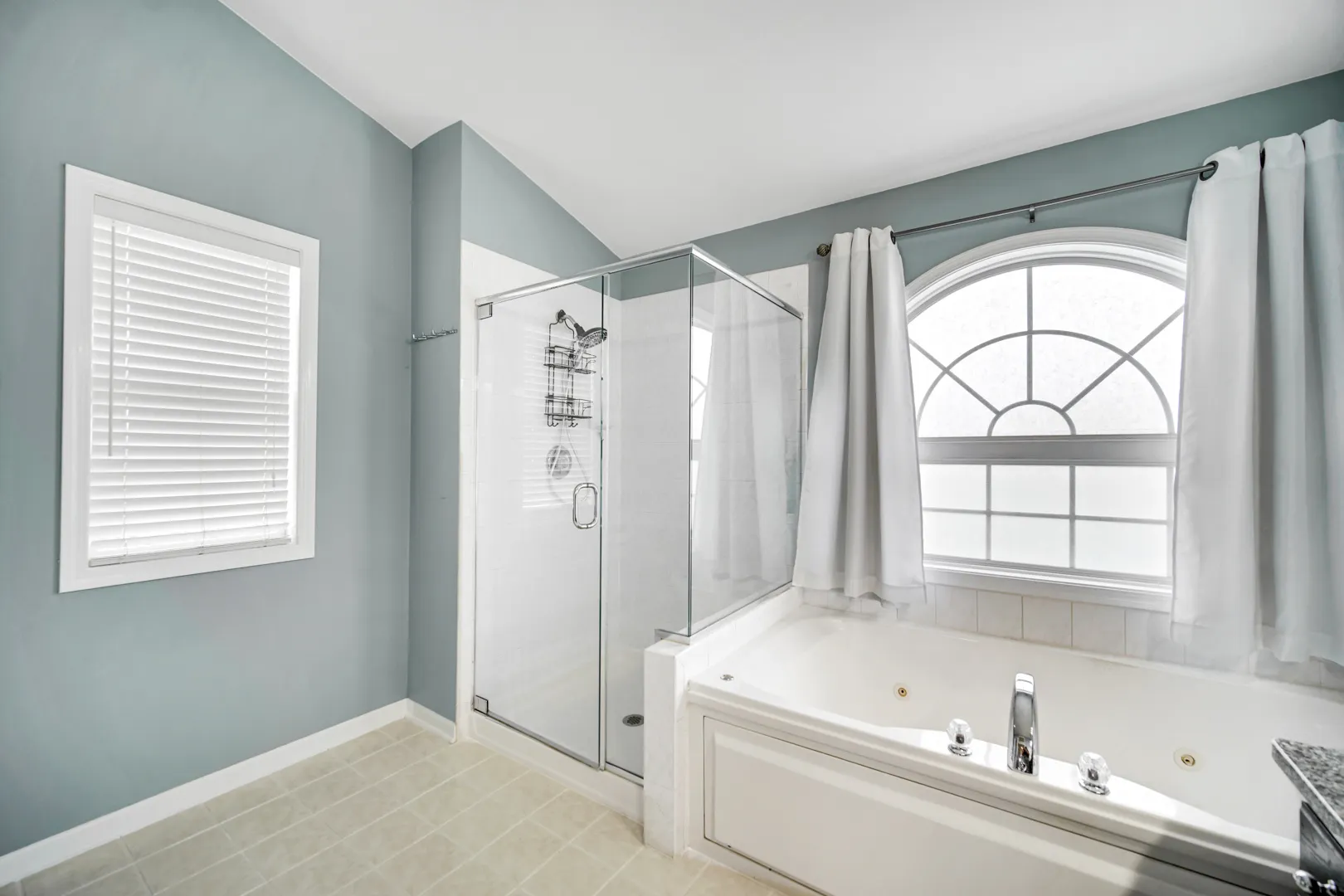 5 Lancaster Court IL