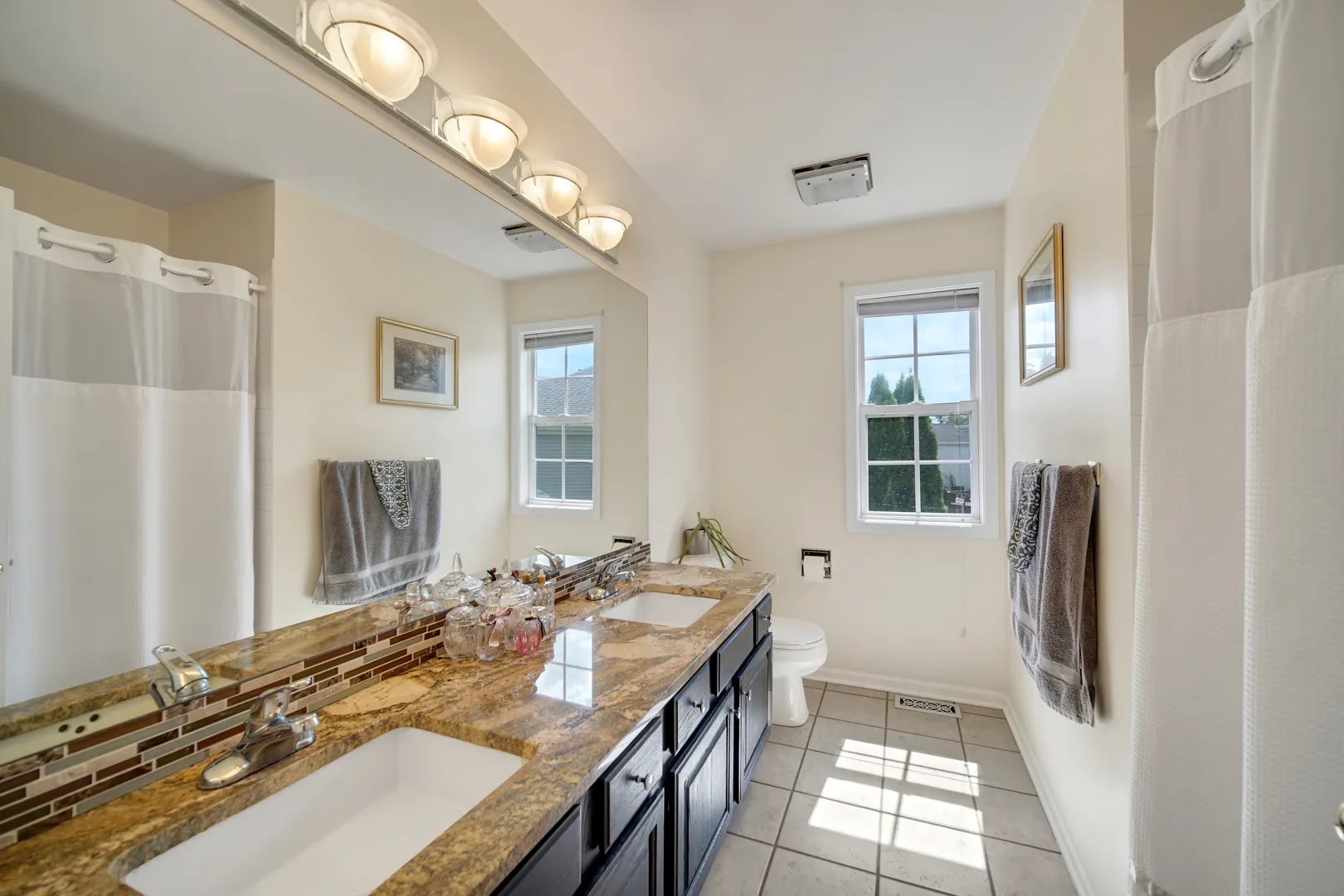 5 Lancaster Court IL