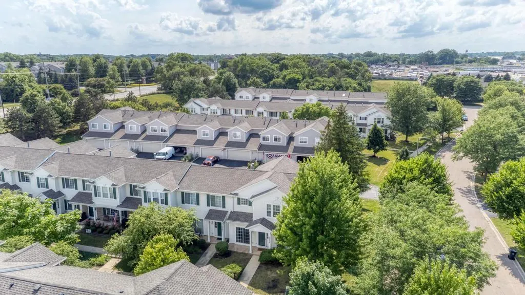 2279 Reflections Drive IL