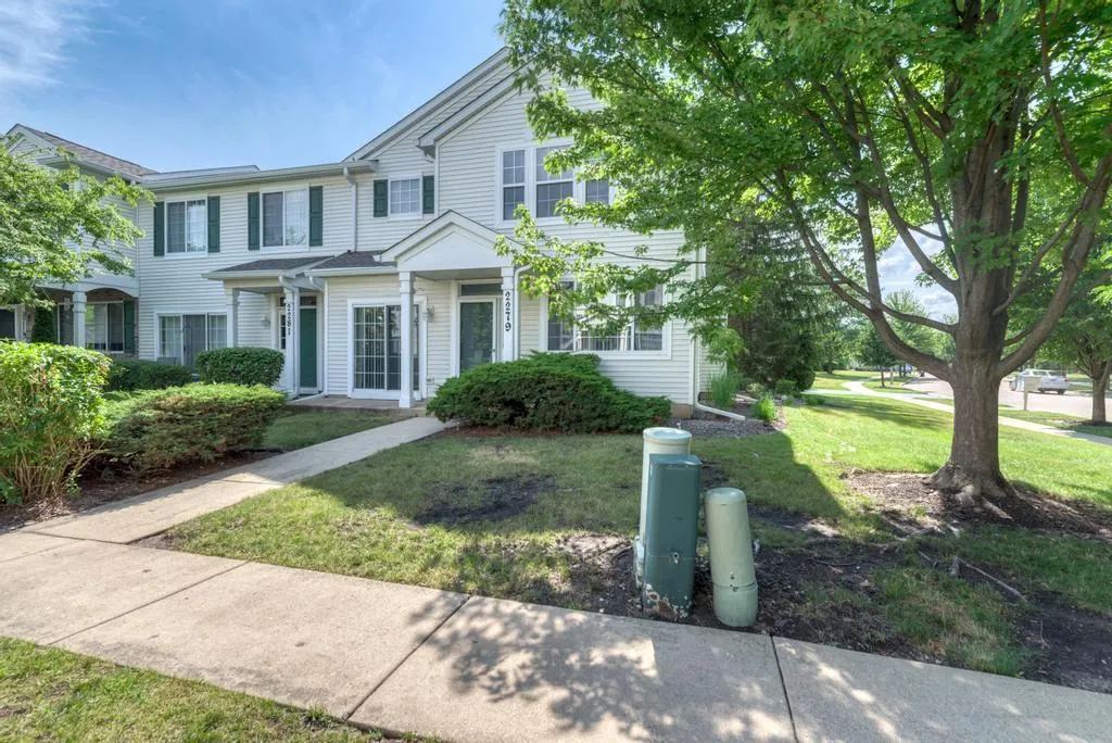 2279 Reflections Drive IL
