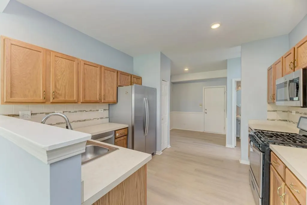 2279 Reflections Drive IL