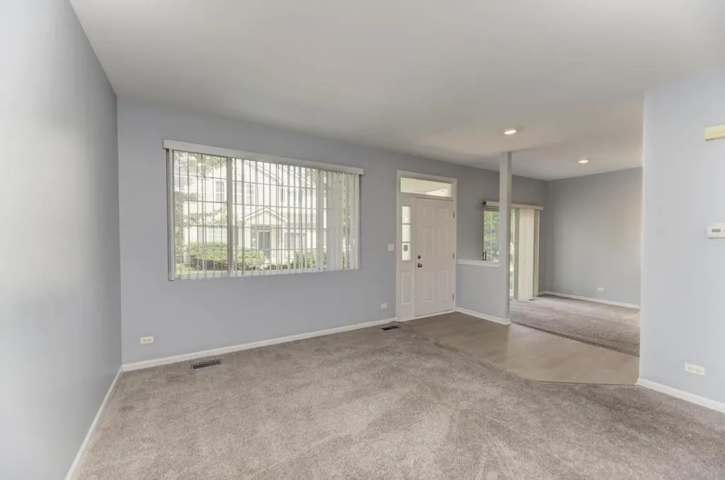 2279 Reflections Drive IL