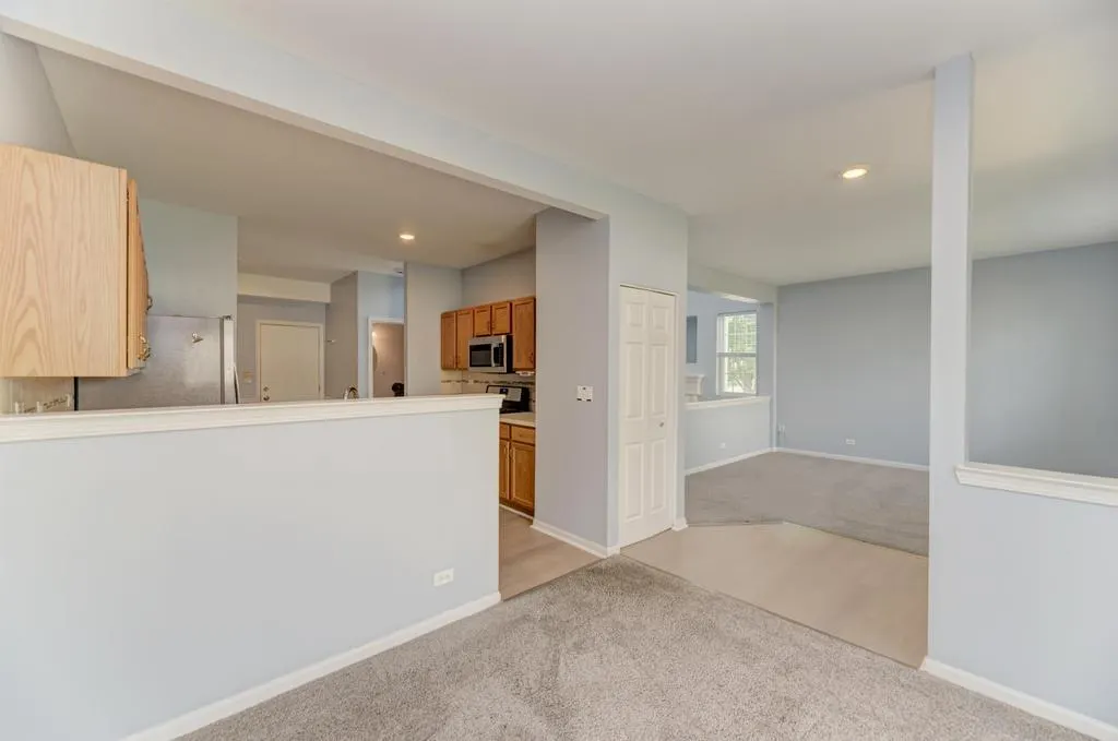 2279 Reflections Drive IL