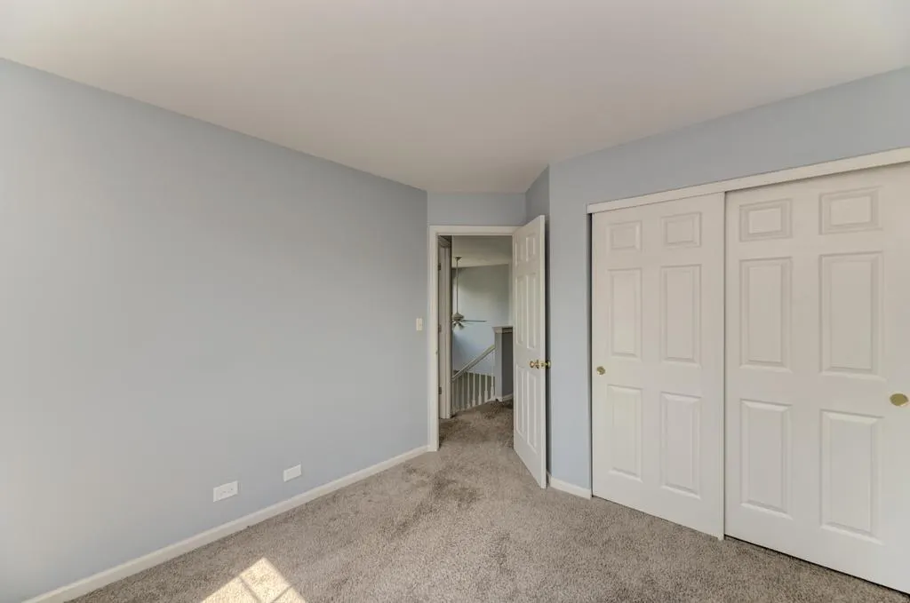 2279 Reflections Drive IL