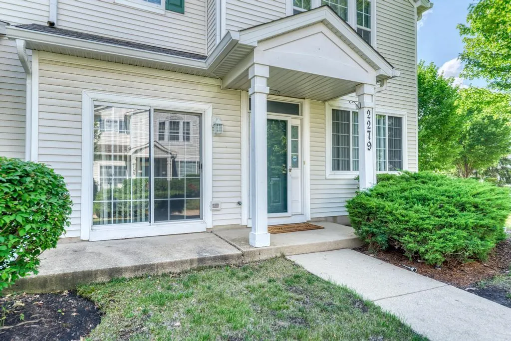 2279 Reflections Drive IL