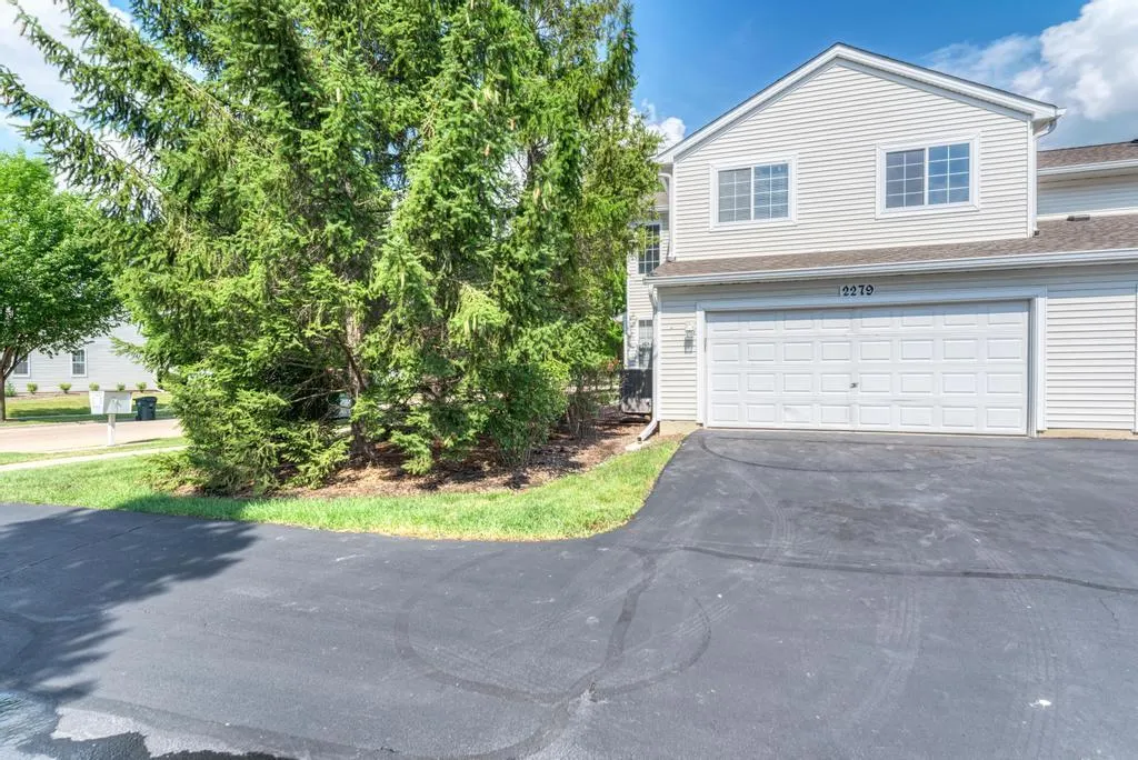 2279 Reflections Drive IL