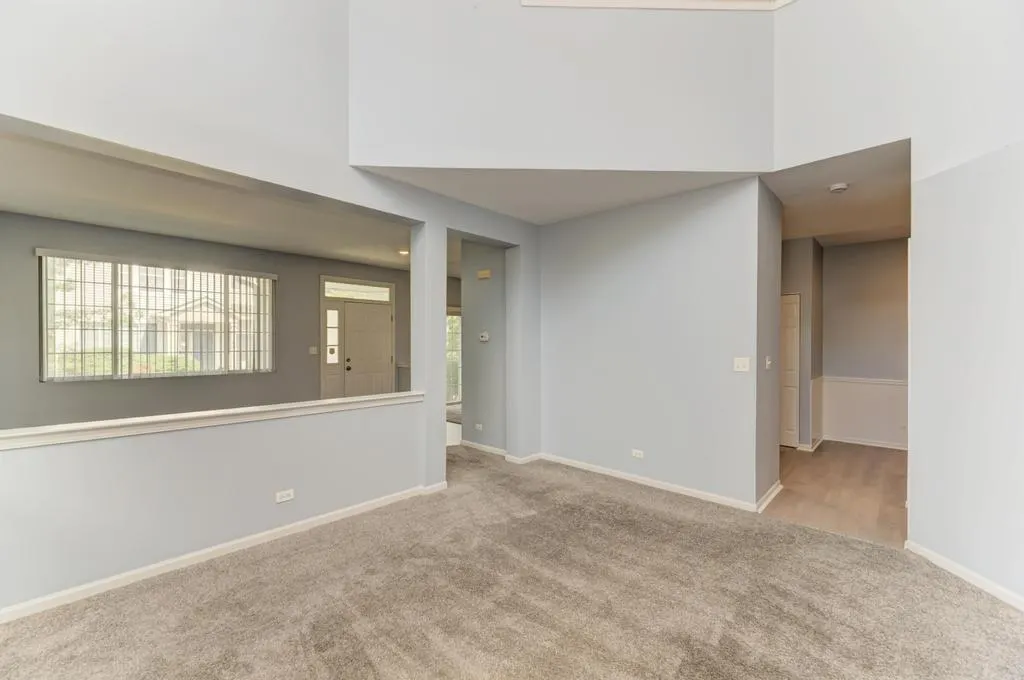 2279 Reflections Drive IL