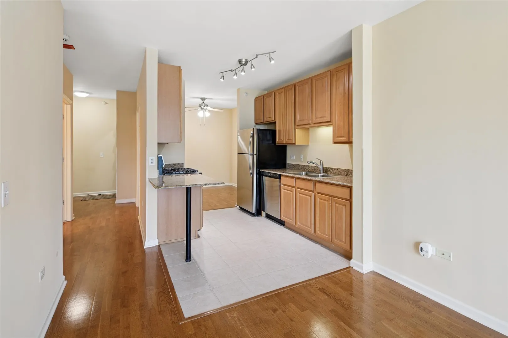 125 S JEFFERSON Street 2806 IL