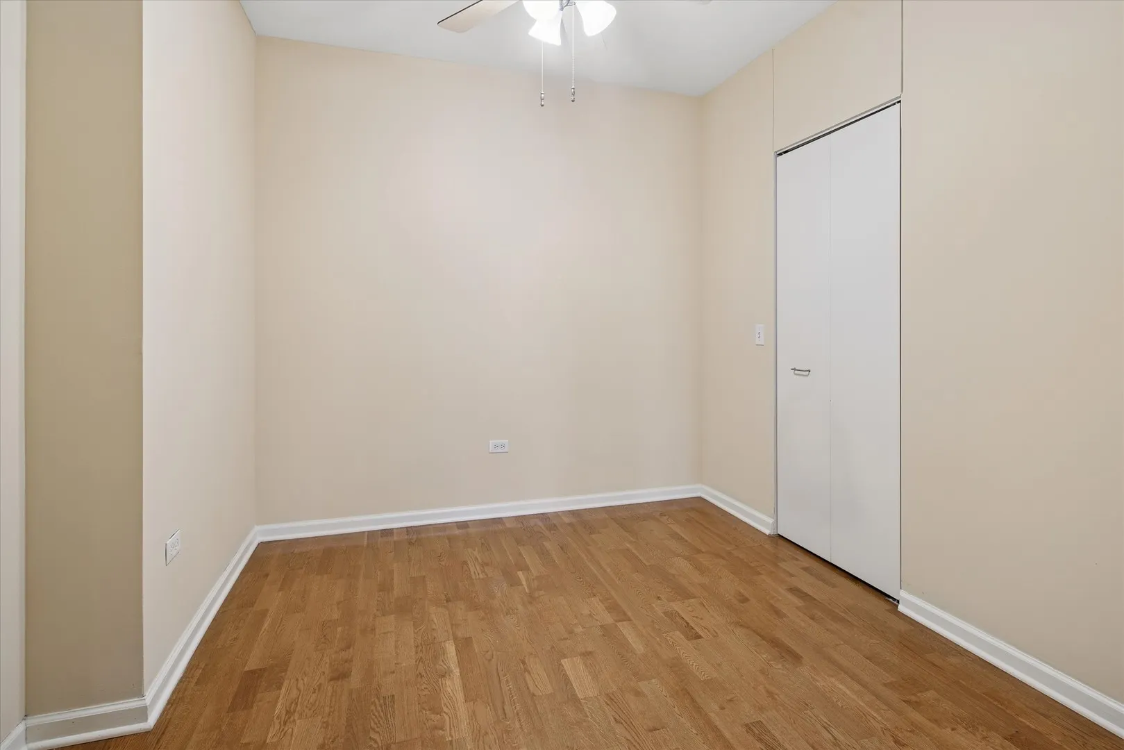 125 S JEFFERSON Street 2806 IL