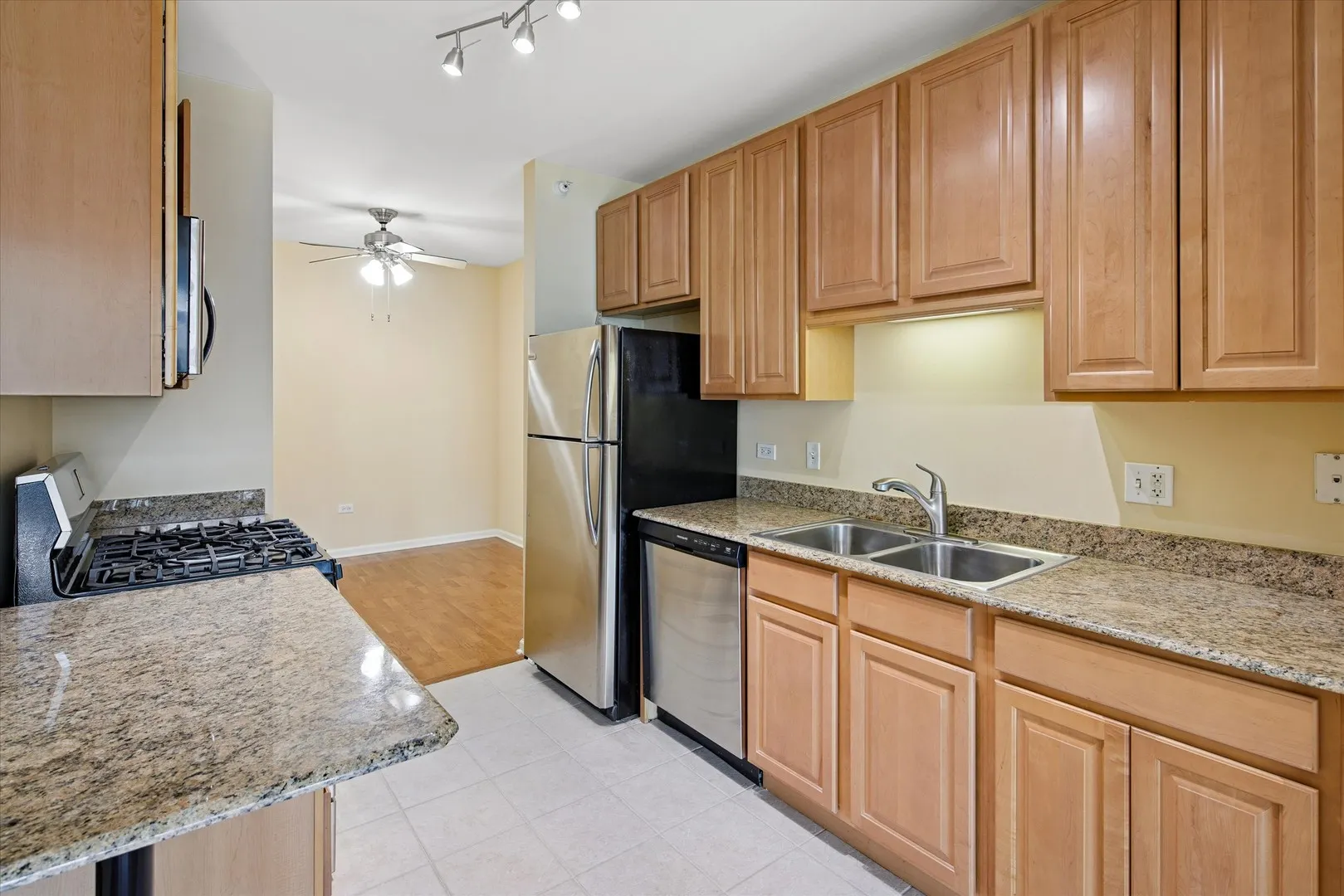 125 S JEFFERSON Street 2806 IL