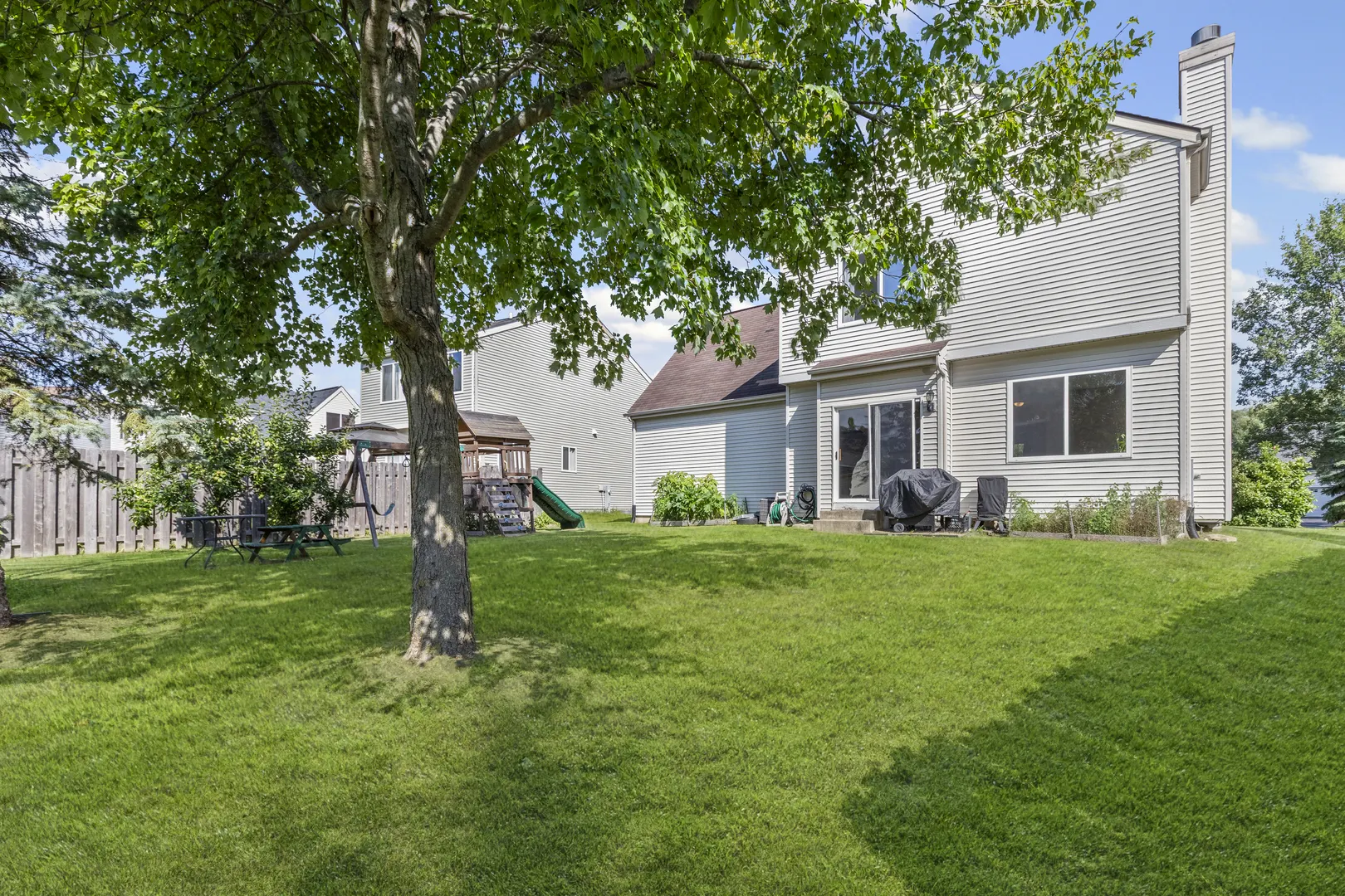 472 W Savoy Drive IL