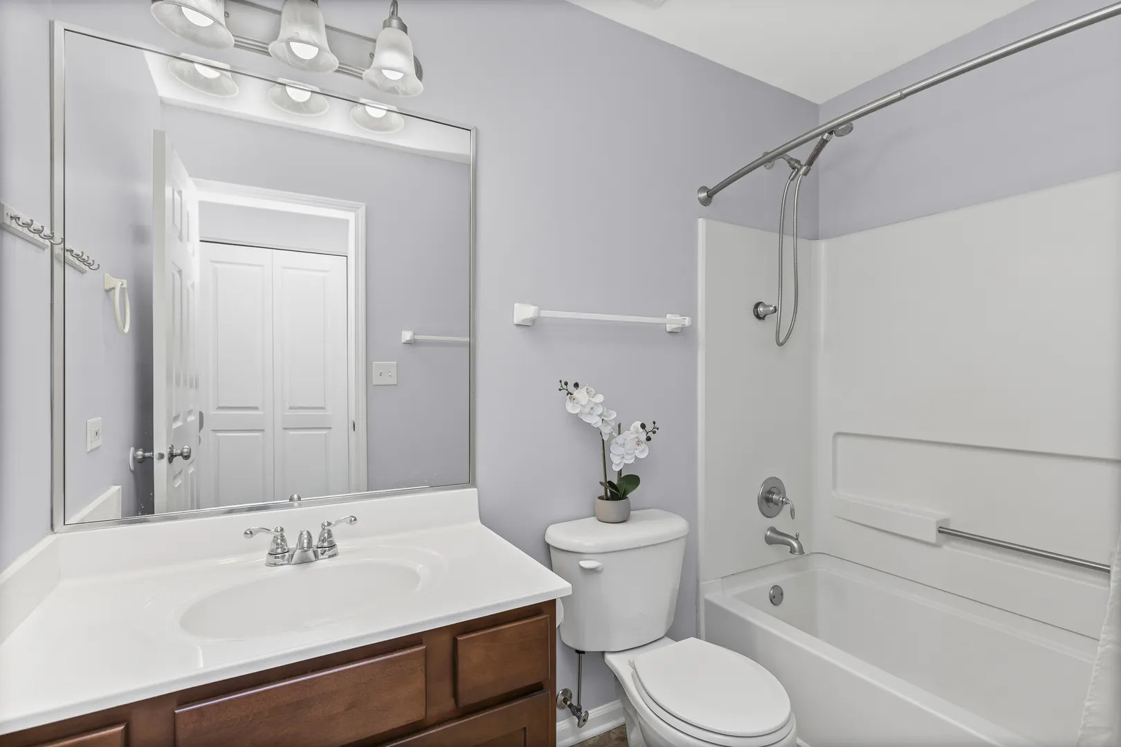 472 W Savoy Drive IL