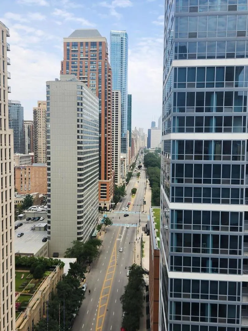 1305 S Michigan Avenue 1805 IL