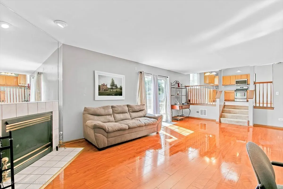 663 Primrose Lane IL