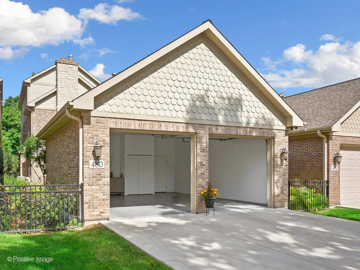 480 W Seminary Avenue IL