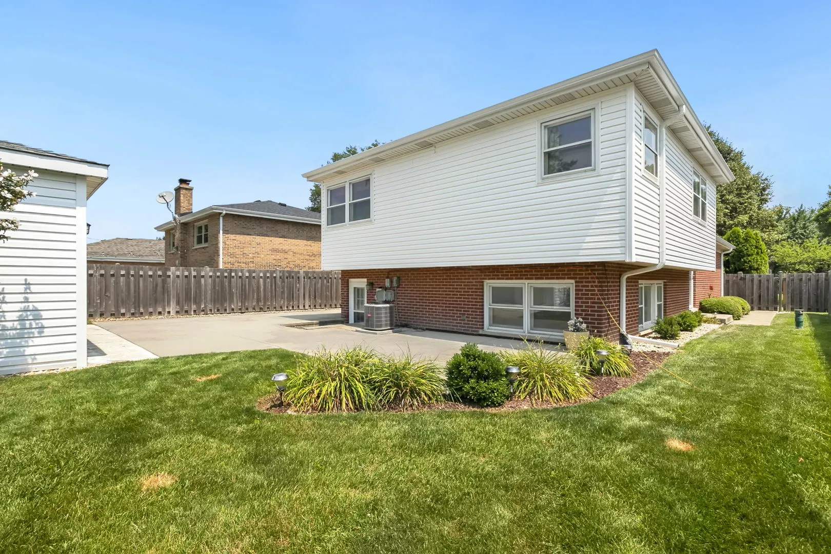 1210 S Douglas Avenue IL