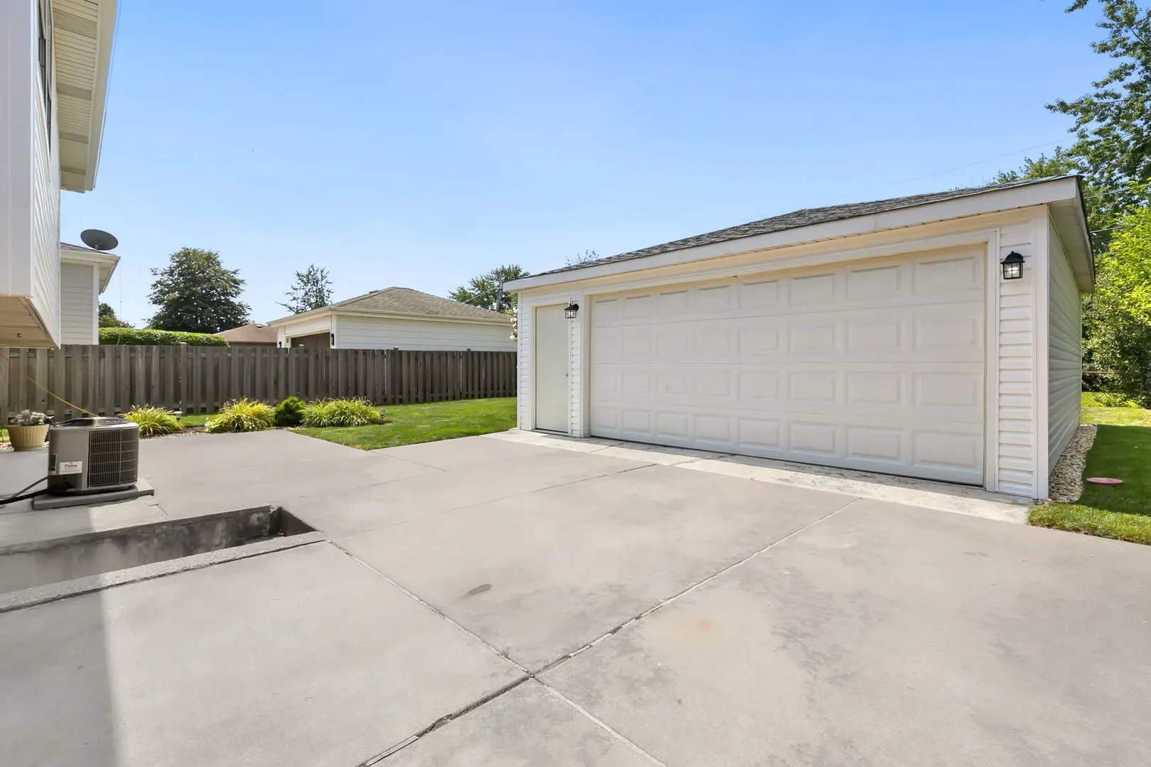 1210 S Douglas Avenue IL