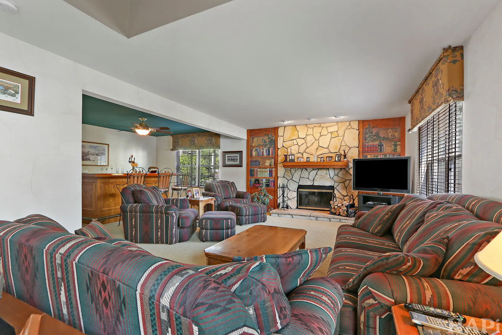 234 N Crooked Lake Lane IL