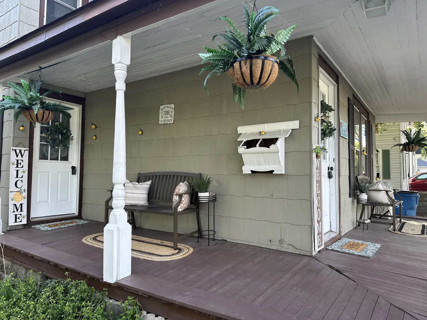 215 E Waupansie Street IL