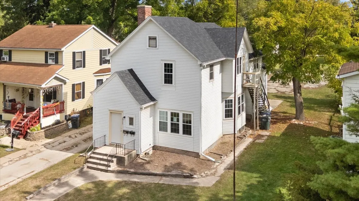 2409 Gilboa Avenue IL