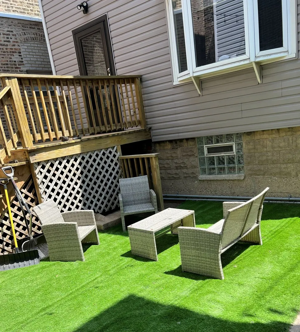 3227 S Wells Street Coachhouse IL
