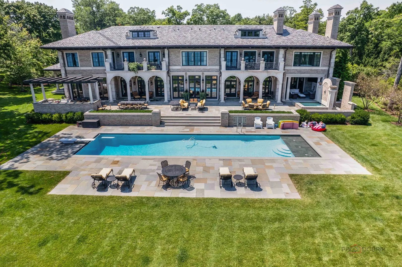595 Circle Lane IL