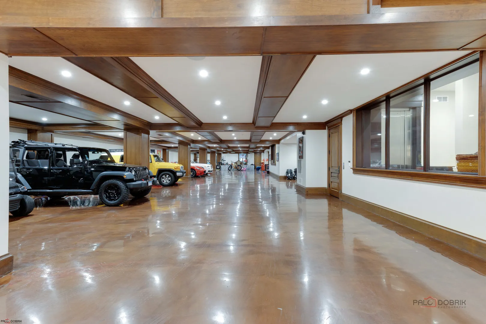 595 Circle Lane IL