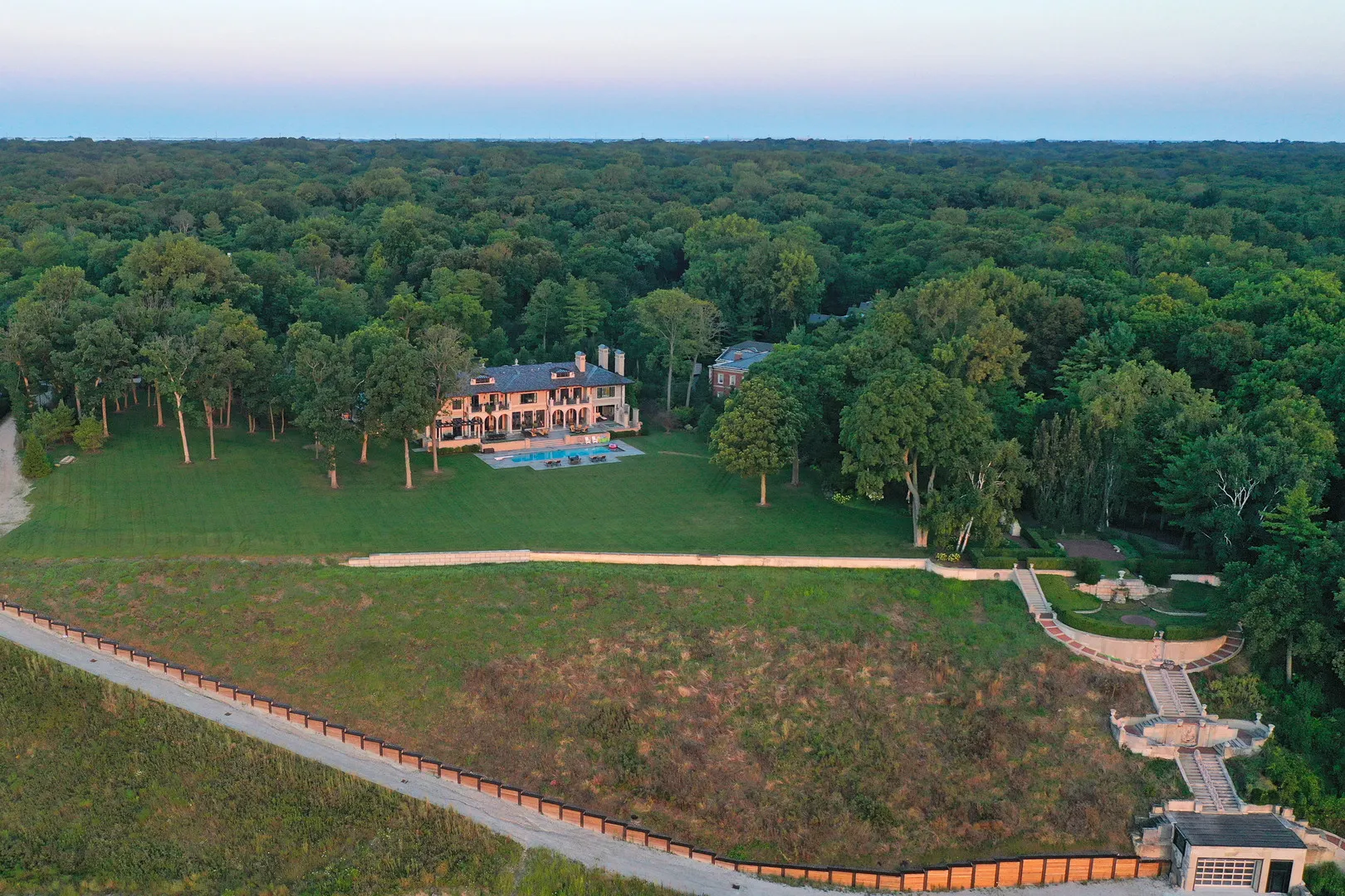 595 Circle Lane IL