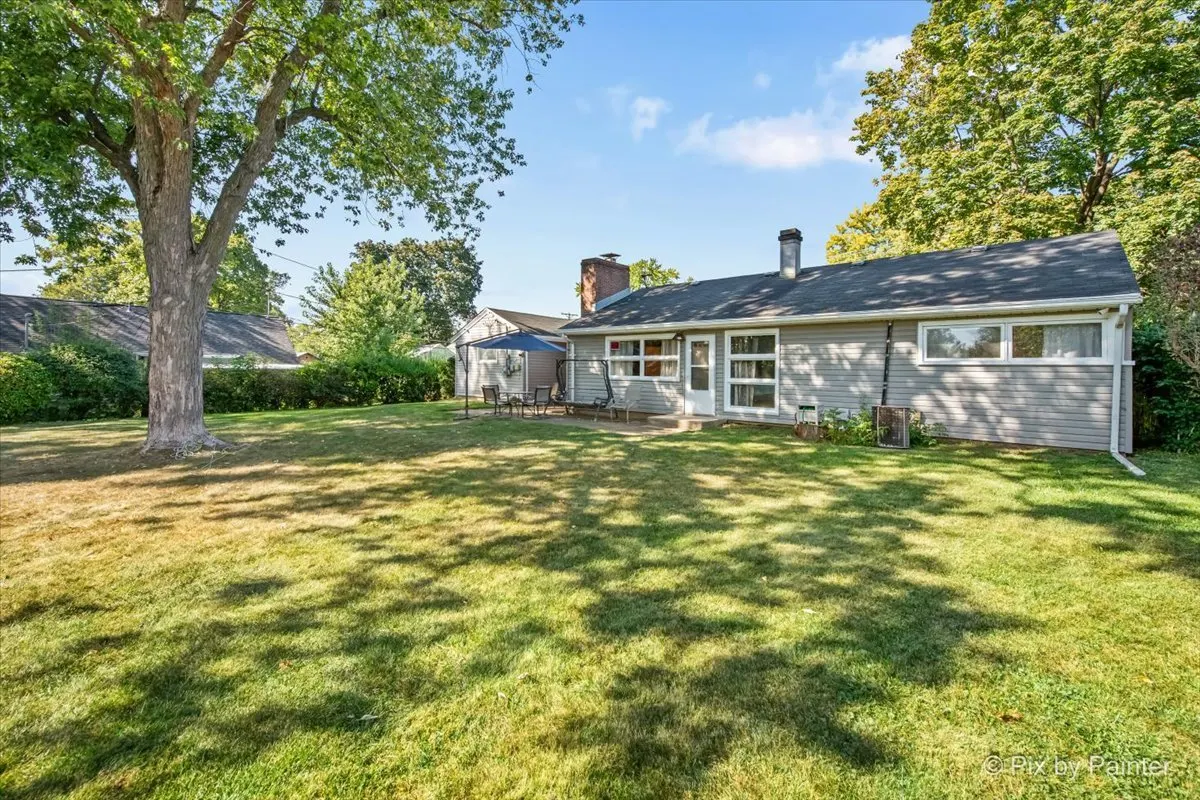 1103 LAWRENCE Avenue IL