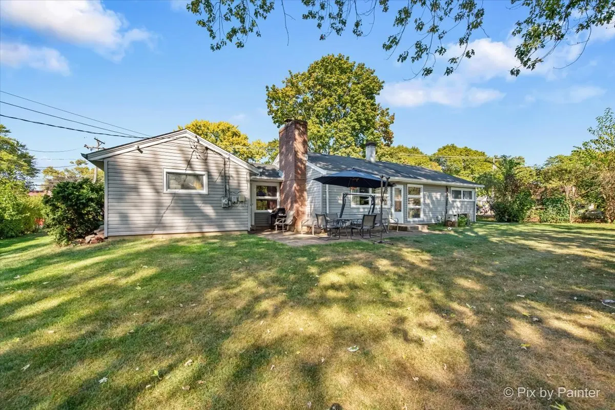 1103 LAWRENCE Avenue IL