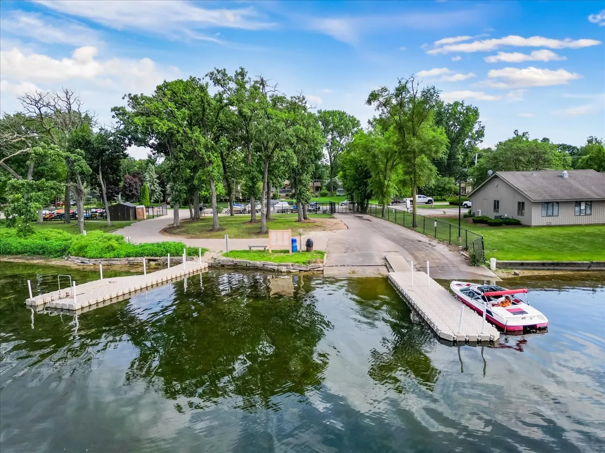 1398 Floresta Vista Lane IL