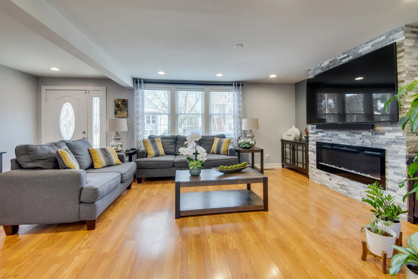 3120 N Christiana Avenue IL