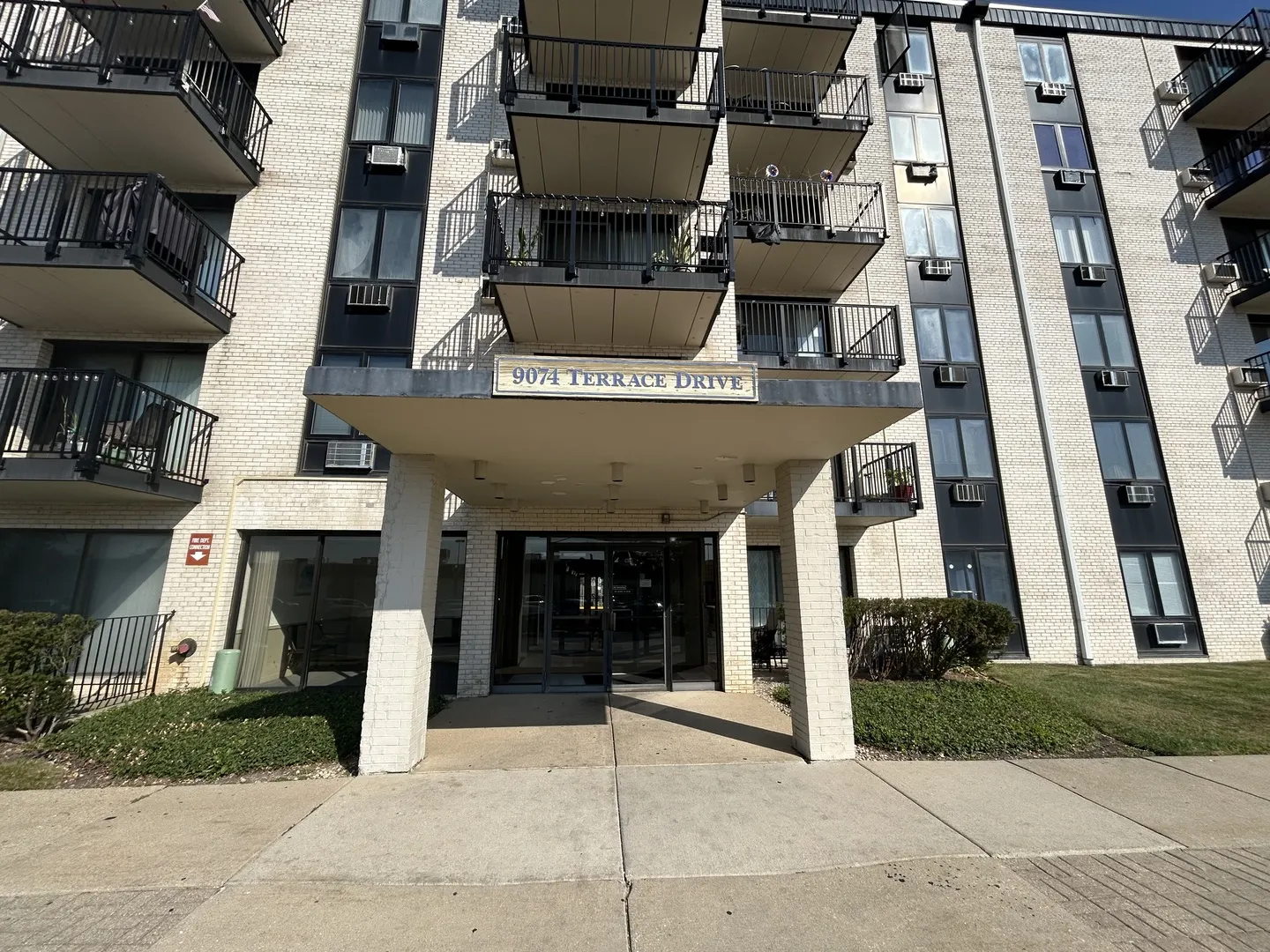 9074 W Terrace Drive 4N IL