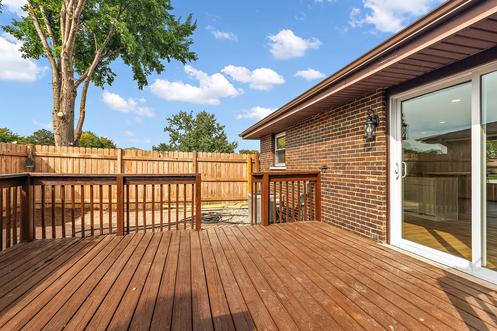 13706 Crestview Court IL