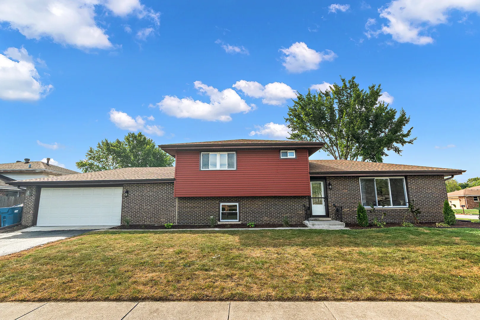 13706 Crestview Court IL