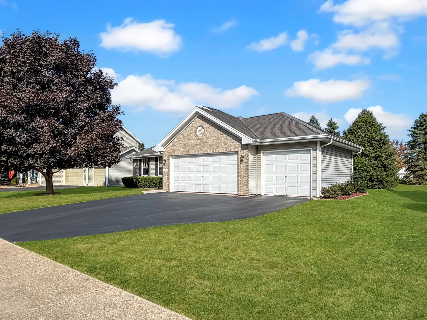 7438 Ashton Villa IL