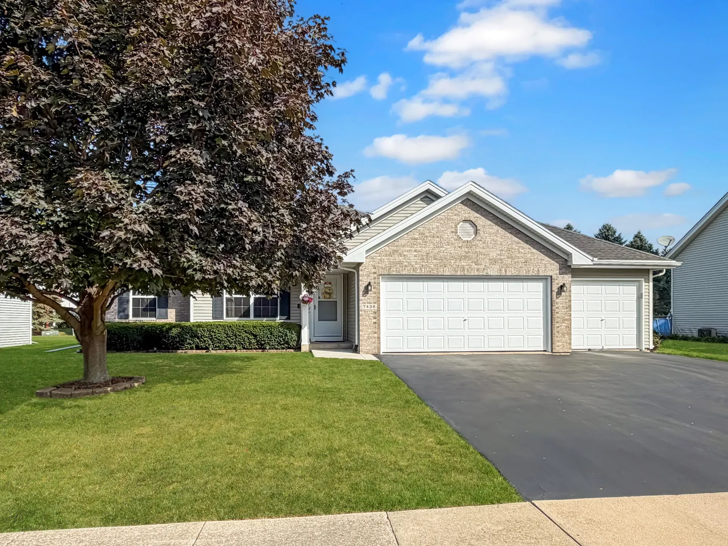 7438 Ashton Villa IL