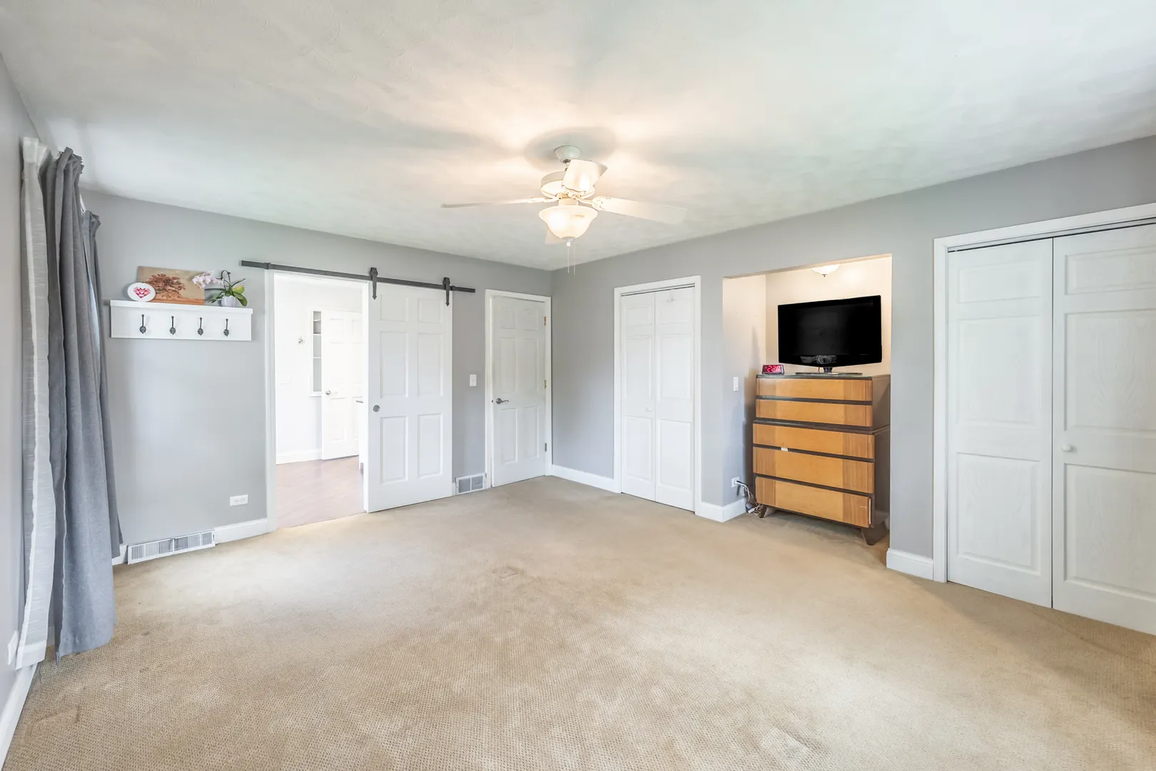 1223 Ridgeway Drive IL