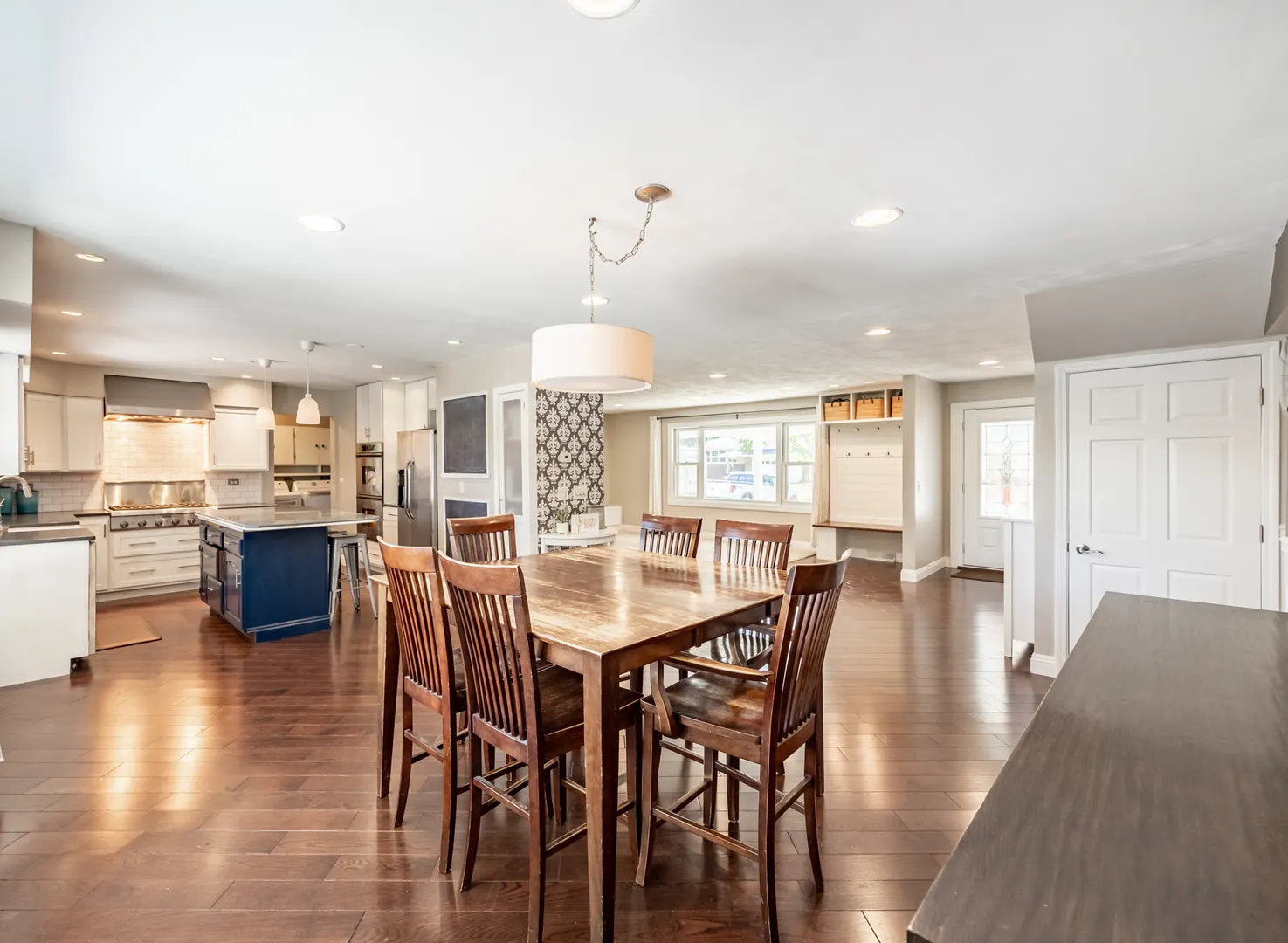1223 Ridgeway Drive IL